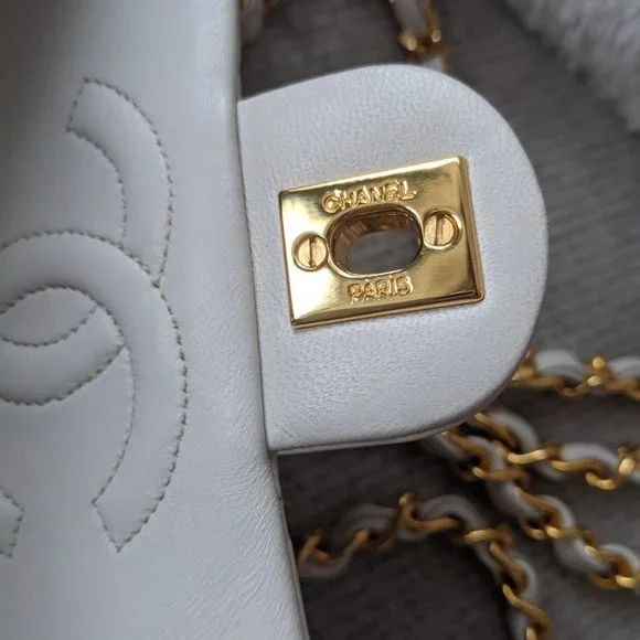 Chanel classic mini flap bag white and gold - Picture 8 of 12